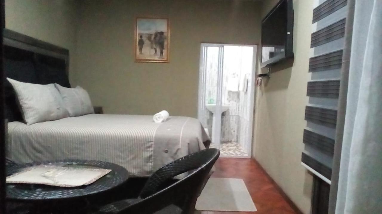 Albergue Authentic Bicycle Tours And Backpackers Soweto Exterior foto