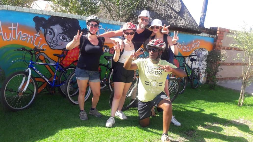 Albergue Authentic Bicycle Tours And Backpackers Soweto Exterior foto