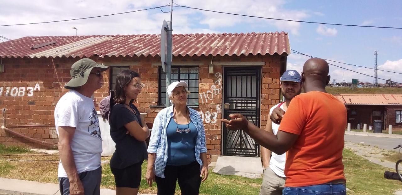 Albergue Authentic Bicycle Tours And Backpackers Soweto Exterior foto