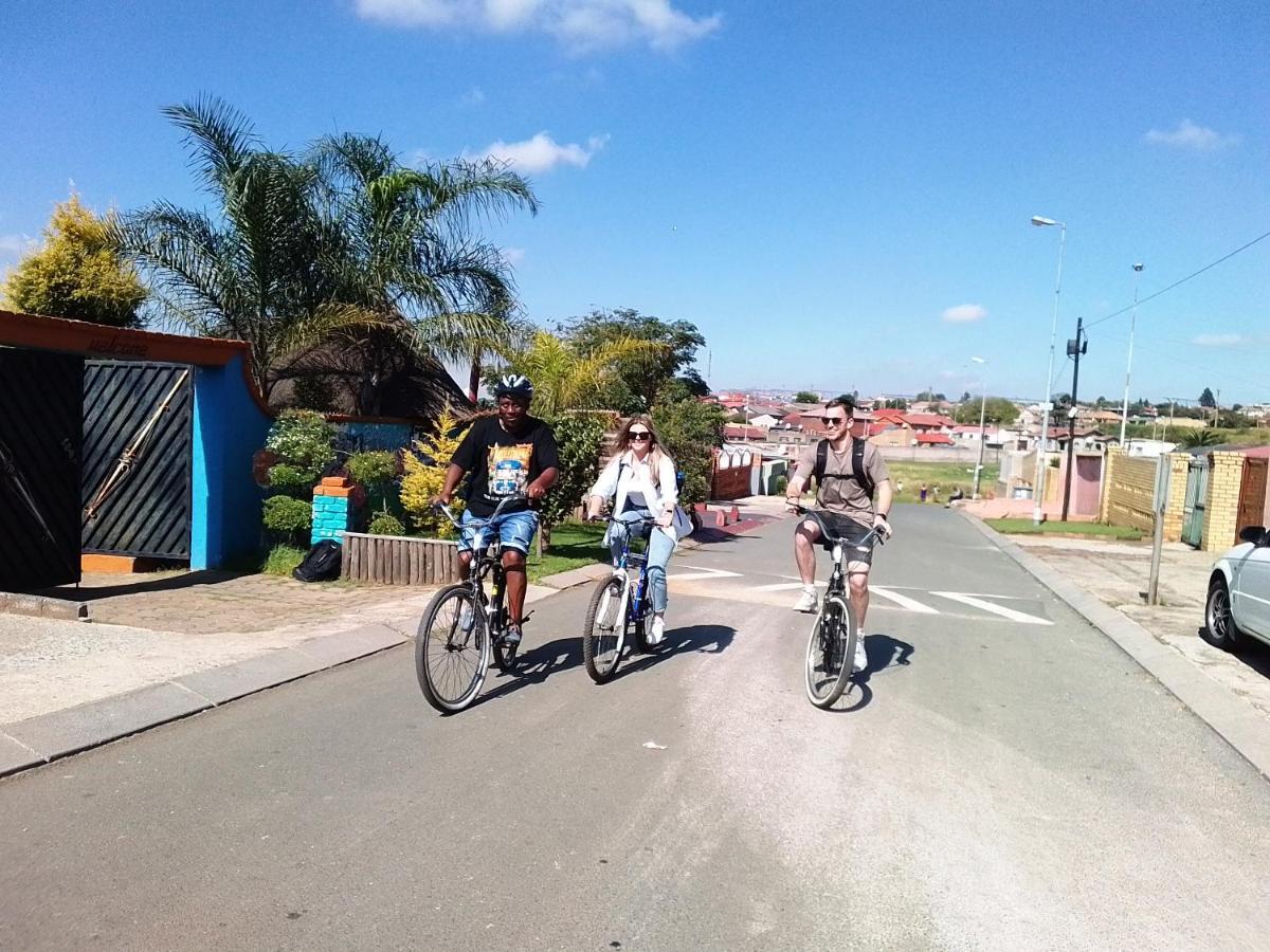 Albergue Authentic Bicycle Tours And Backpackers Soweto Exterior foto