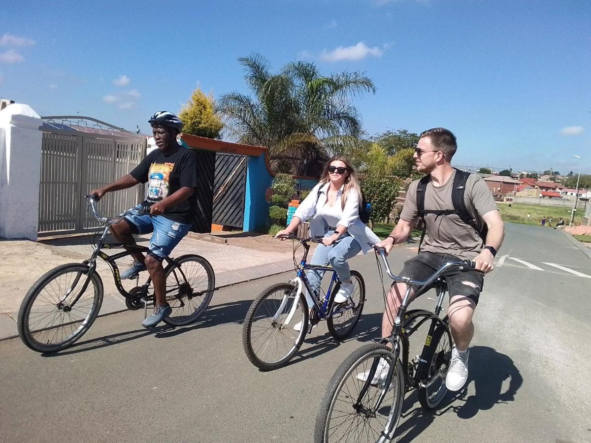 Albergue Authentic Bicycle Tours And Backpackers Soweto Exterior foto