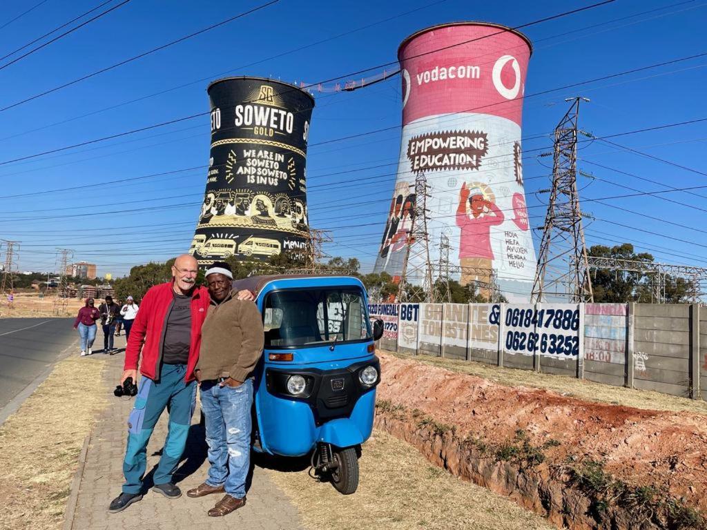 Albergue Authentic Bicycle Tours And Backpackers Soweto Exterior foto