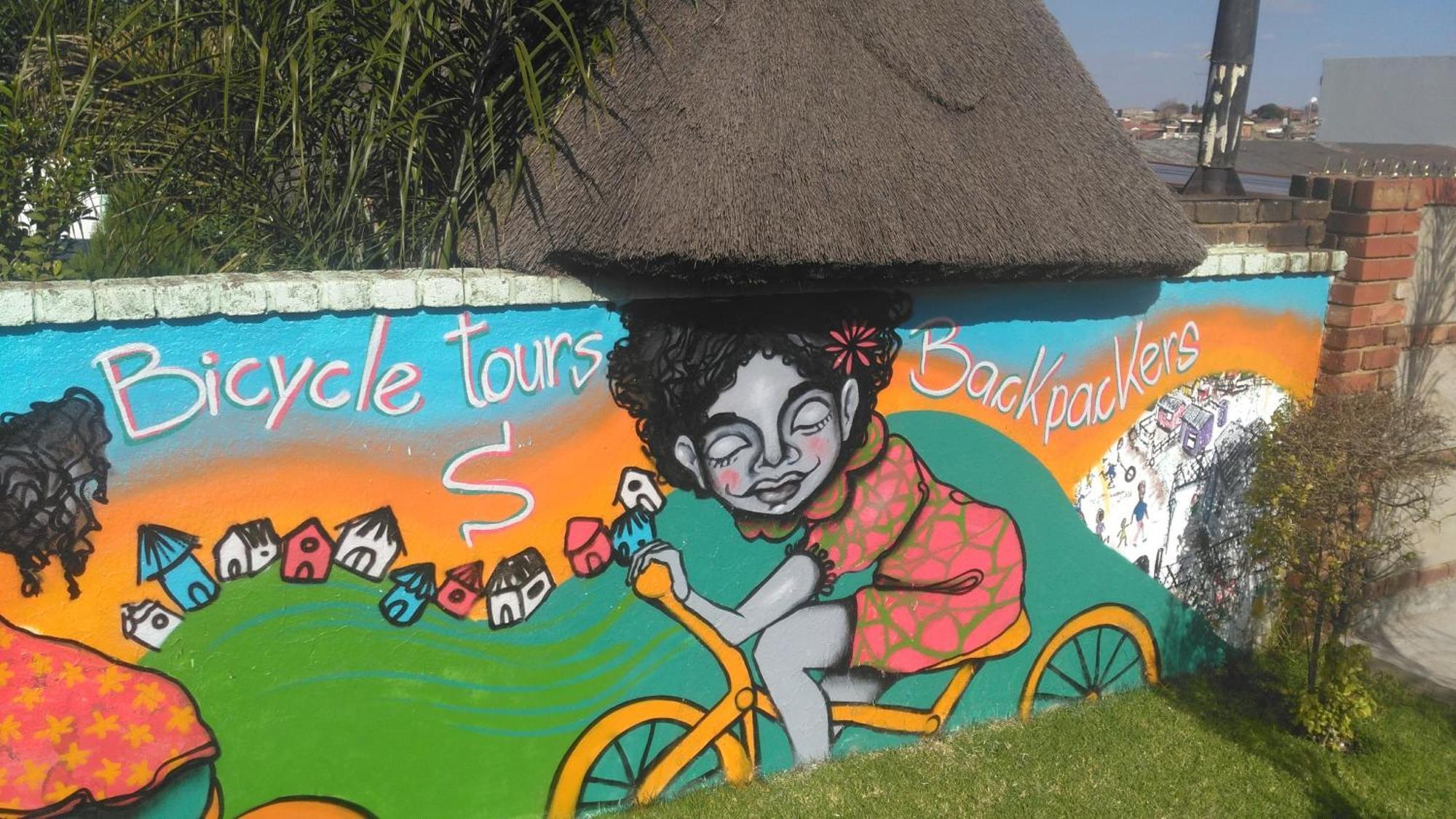 Albergue Authentic Bicycle Tours And Backpackers Soweto Habitación foto