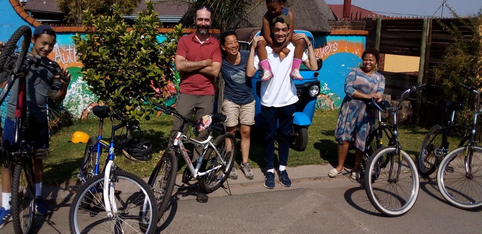 Albergue Authentic Bicycle Tours And Backpackers Soweto Habitación foto